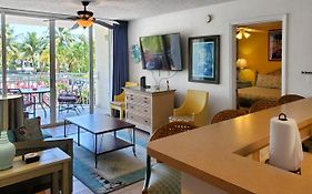 Sunrise Suites - Butterfly Nest #107